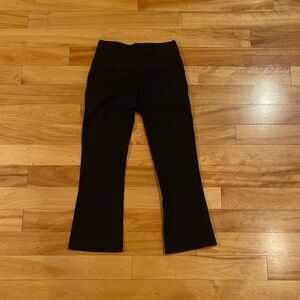Lululemon Black Cropped Pants Size 4! Perfect condition